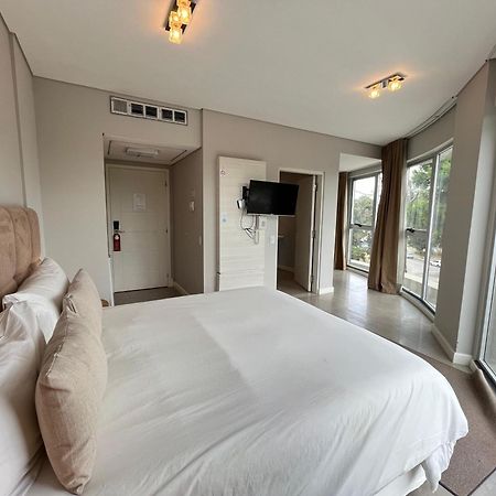 Hotel Zentiva Пинамар Екстериор снимка