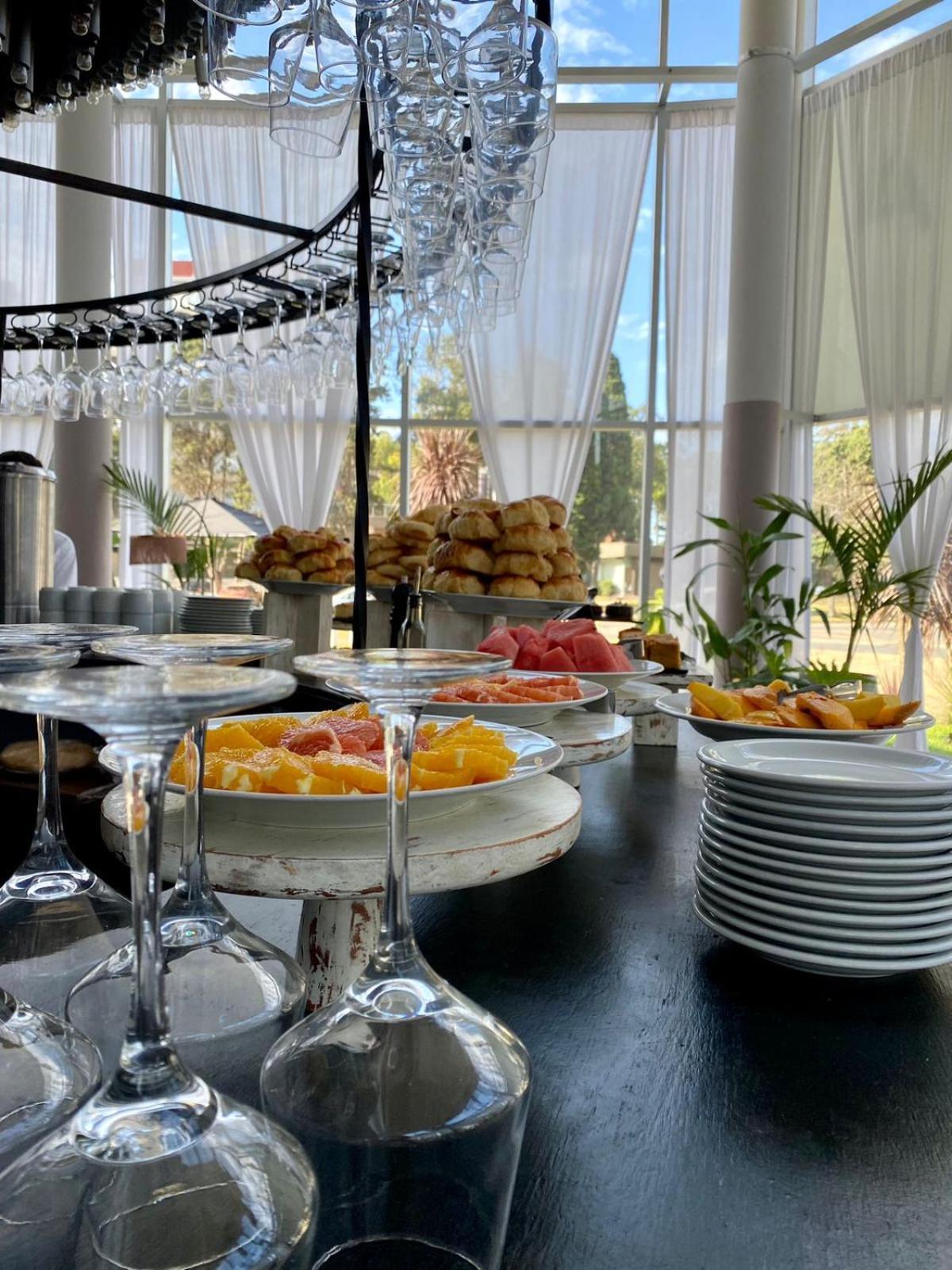 Hotel Zentiva Пинамар Екстериор снимка