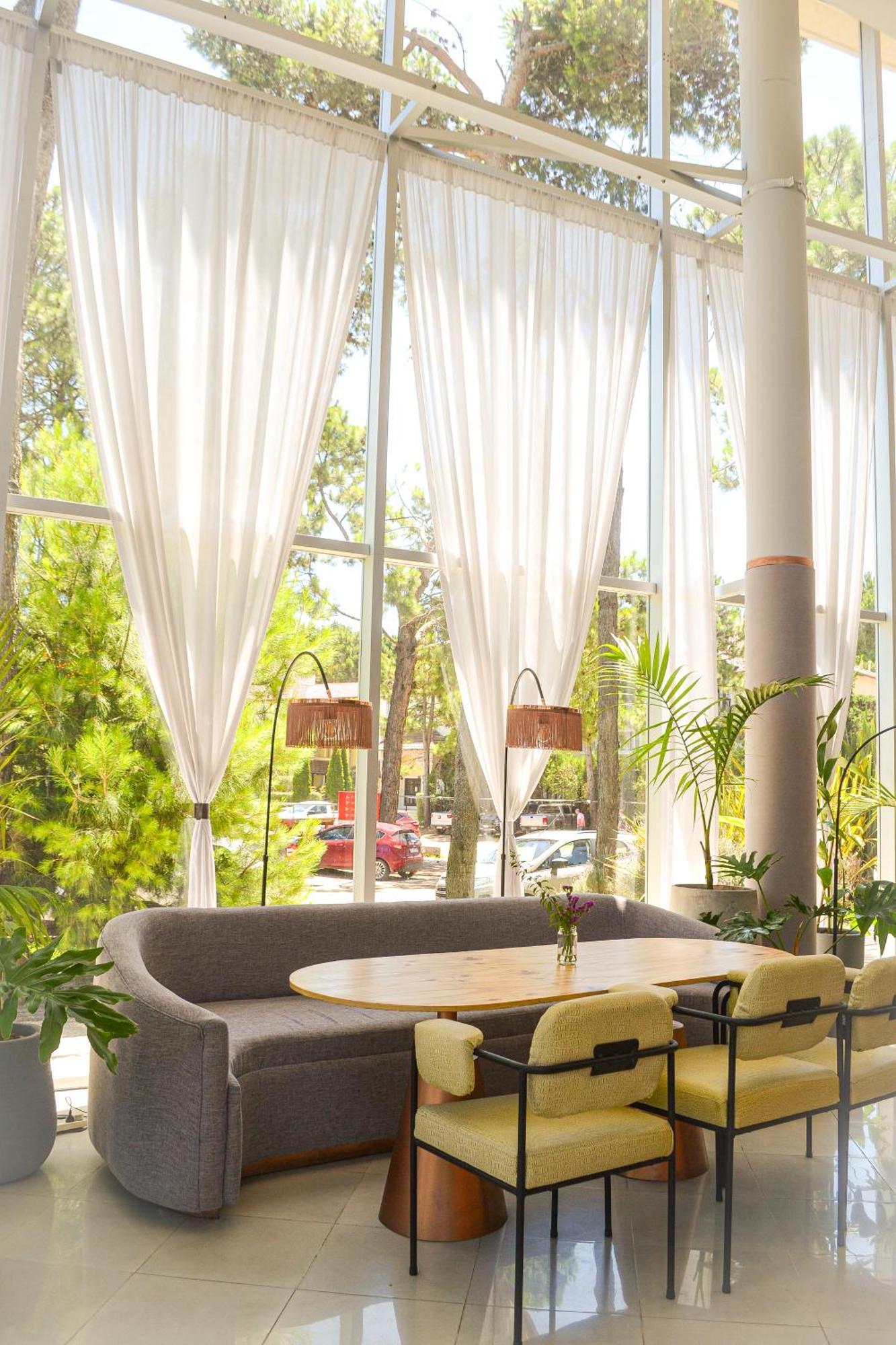 Hotel Zentiva Пинамар Екстериор снимка