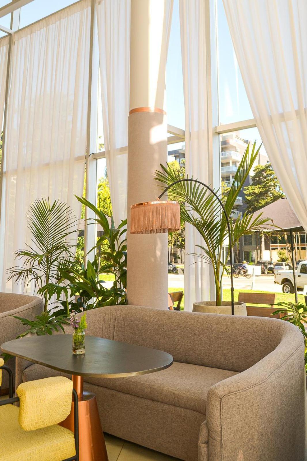 Hotel Zentiva Пинамар Екстериор снимка