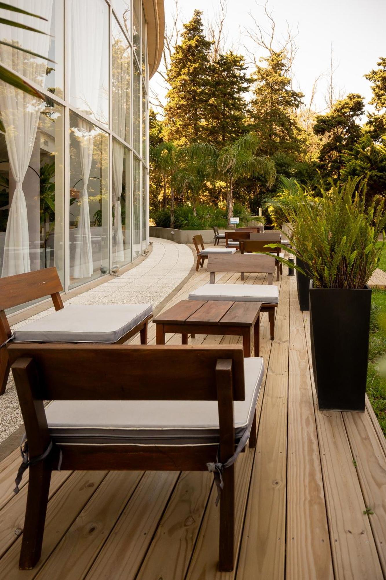 Hotel Zentiva Пинамар Екстериор снимка